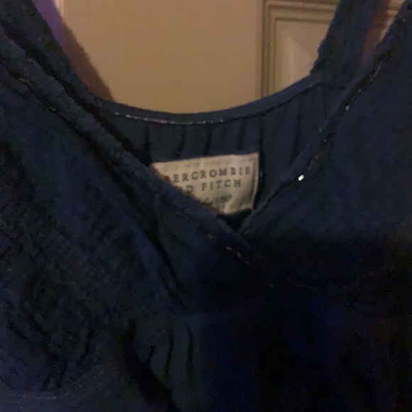 Abercrombie tank top - Picture 3 of 4